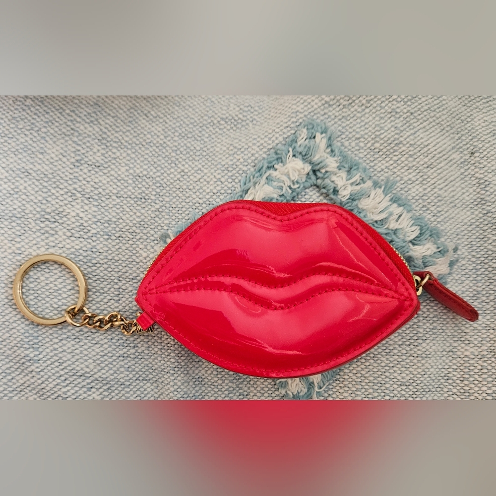 Victoria's Secret Lip-Shaped Red Zip Accessories,Coin Pouch/Keychain Like New